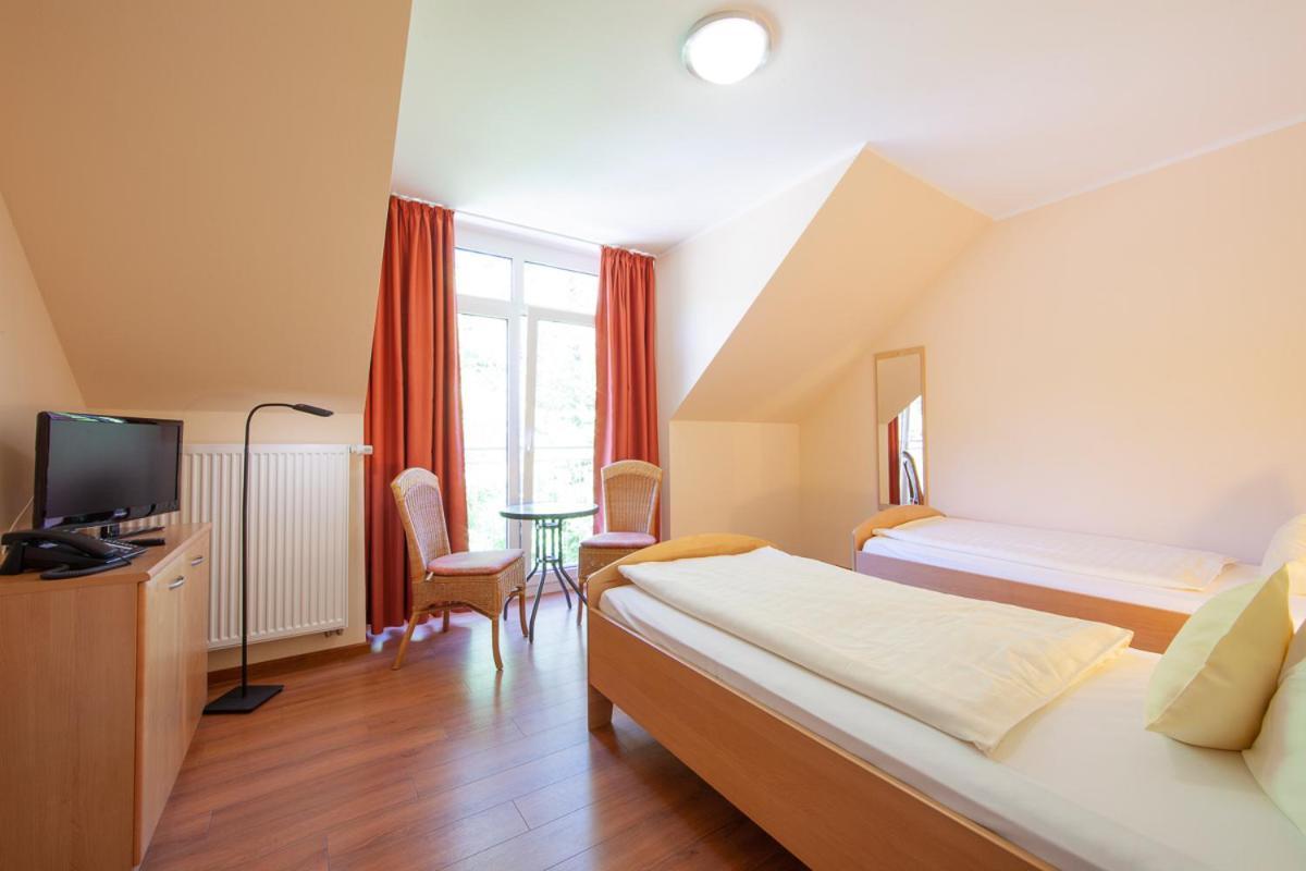 Heidsmuehle Hotel Manderscheid Exterior photo